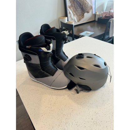 Burton Ion Snowboard Boots and Giro Helmet Men's 13