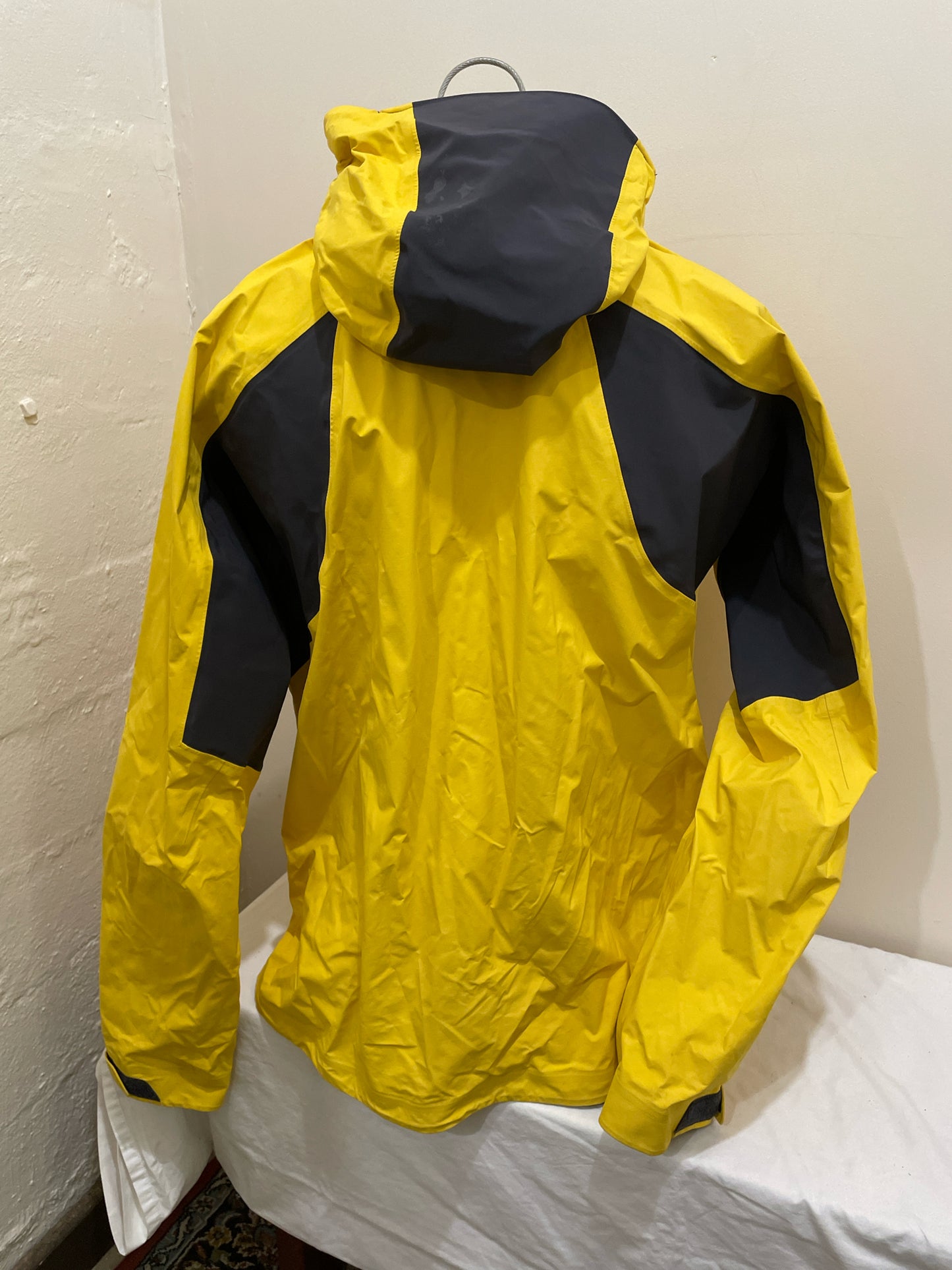 Mountain Hardwear Rain Shell Jacket Men's XL